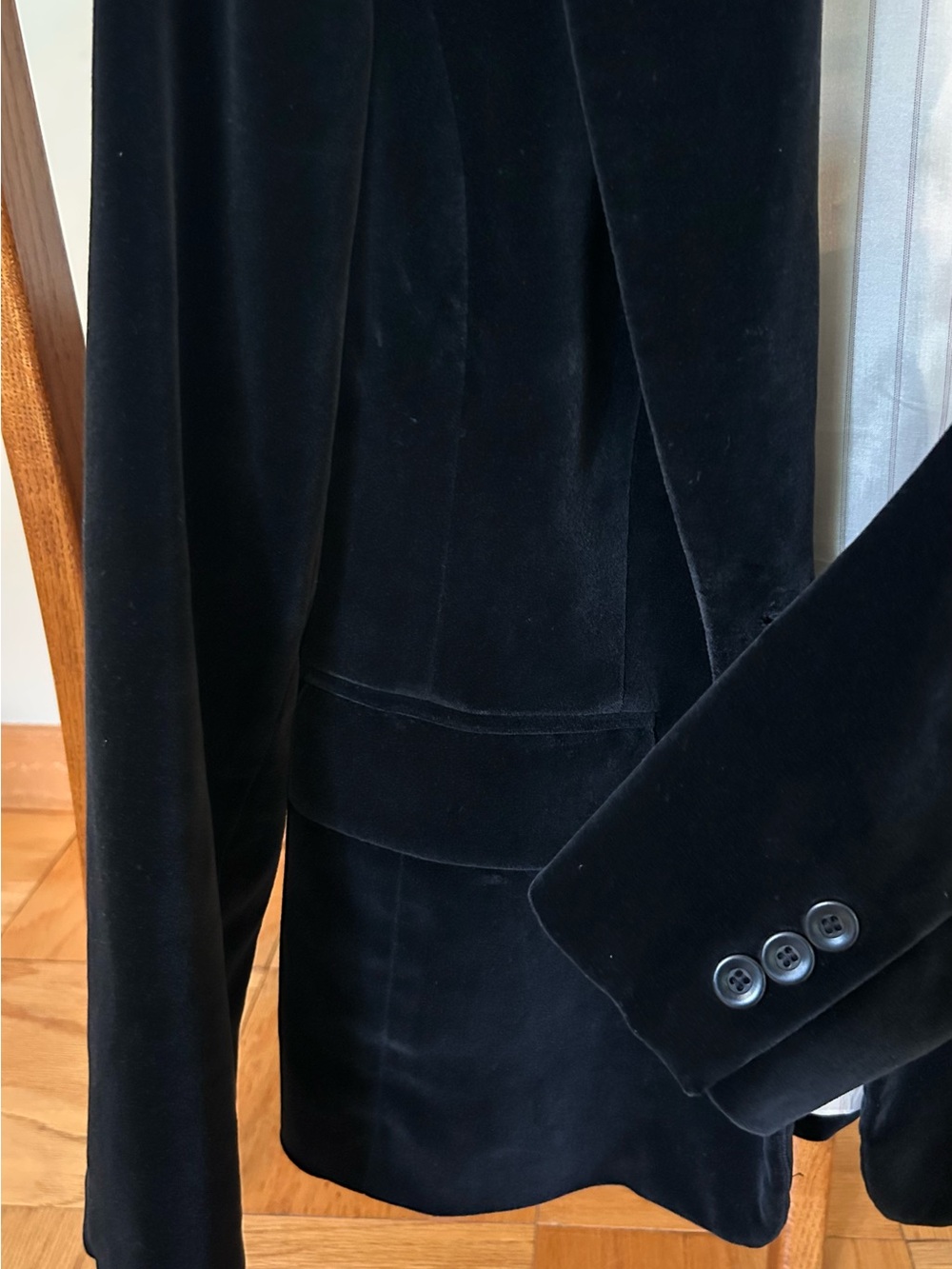 Lord & Taylor Black Velvet Women's Blazer - Picture 5 of 7